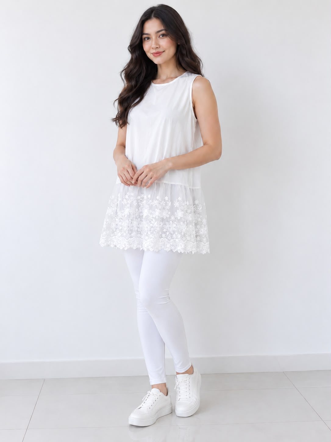 Lace Sleeveless Basic
